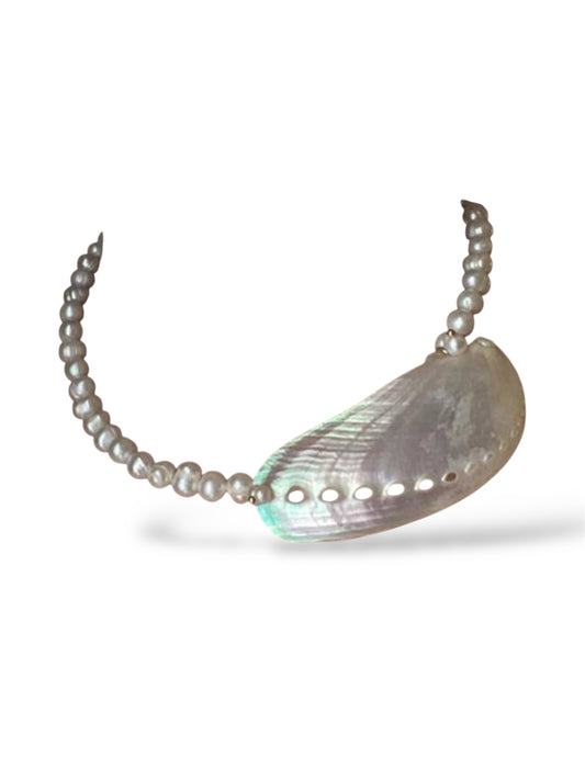 SHELL NECKLACE